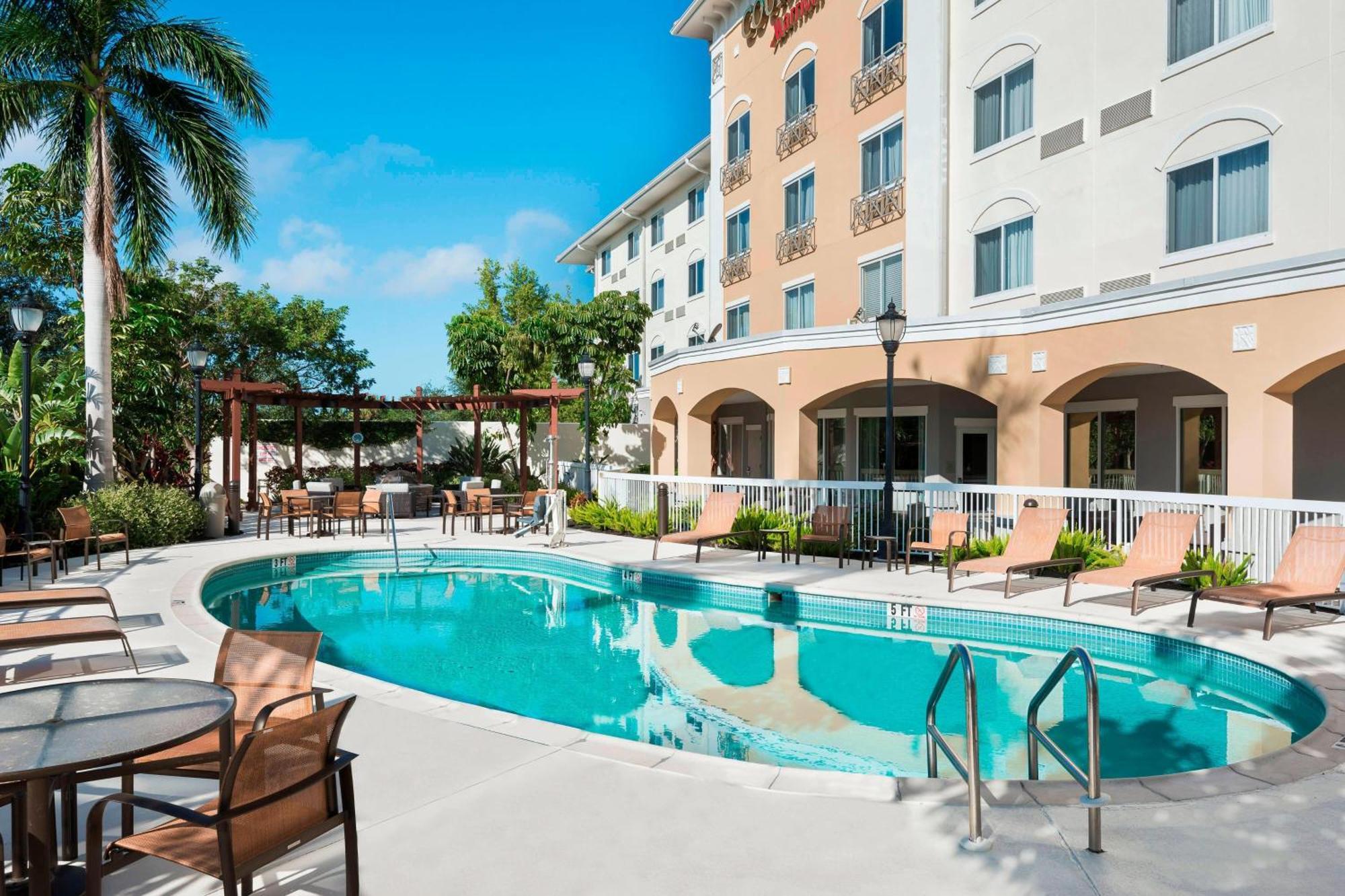 Courtyard Fort Myers At I-75 And Gulf Coast Town Center Estero Zewnętrze zdjęcie