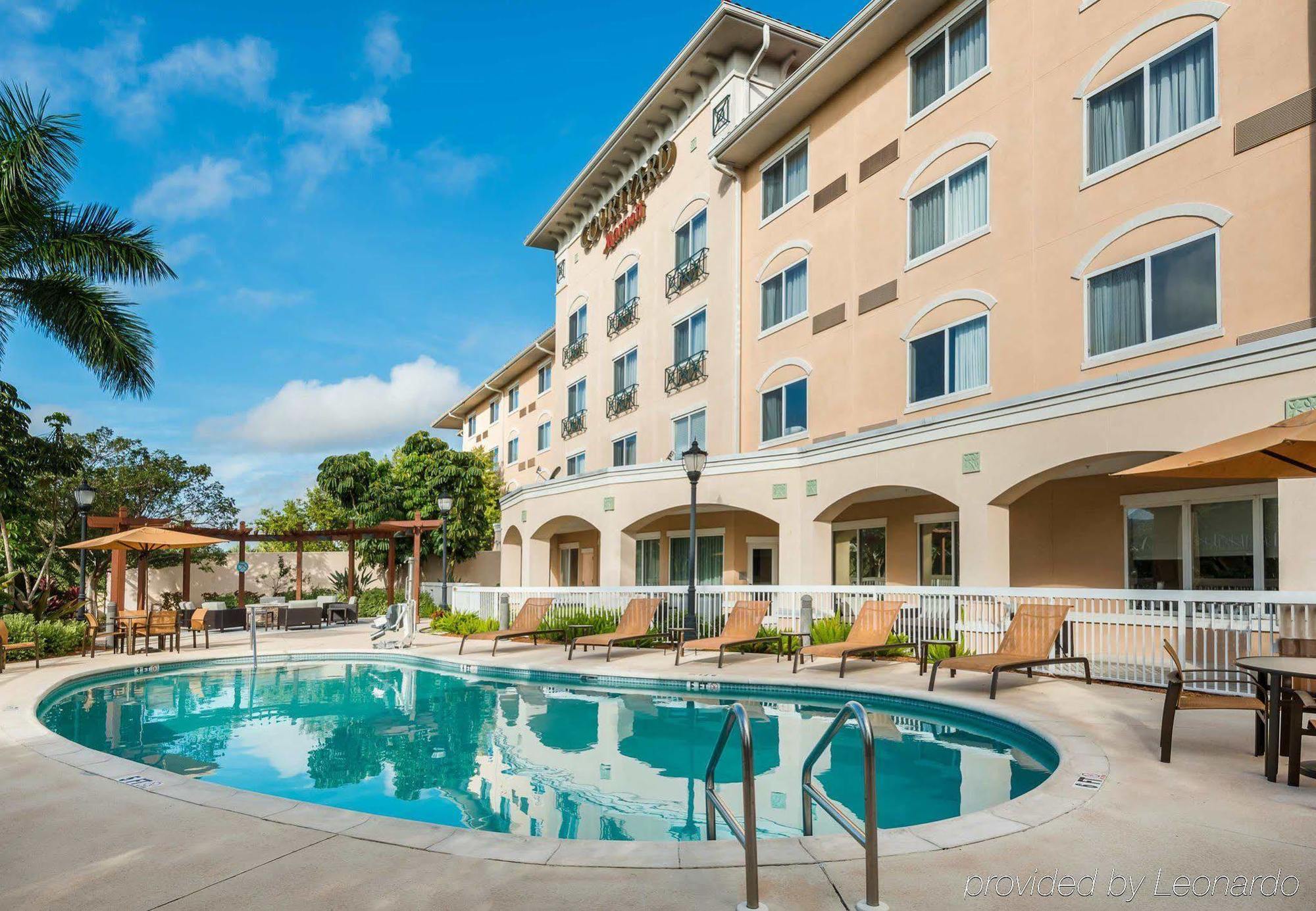 Courtyard Fort Myers At I-75 And Gulf Coast Town Center Estero Zewnętrze zdjęcie